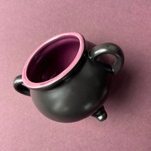 Load image into Gallery viewer, Ceramic Baking Cauldron
