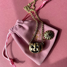 Load image into Gallery viewer, Vintage Jack O&#39;Lantern Necklace